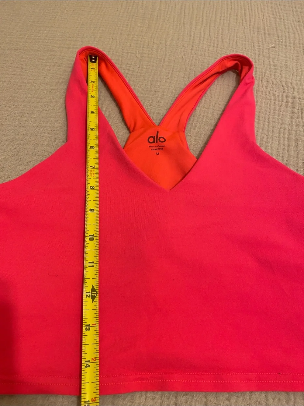 ALO Yoga Pink Sports Bra with Orange Lining V-Neck Crop. Size M